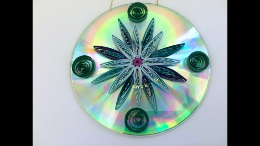 041 DVD Ornament - Mandala Compass